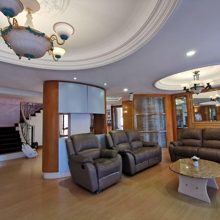 코타키나발루 Marina Court Luxury Penthouse 아파트 외부 사진